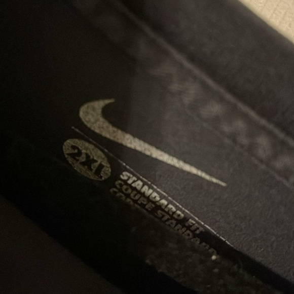 Nike short sleeve tshirt / size 2XL / black - Picture 3 of 4